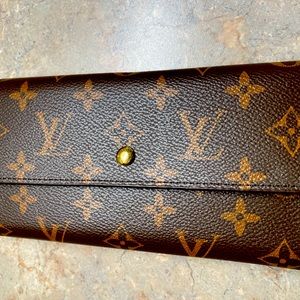 LOUIS VUITTON women wallet